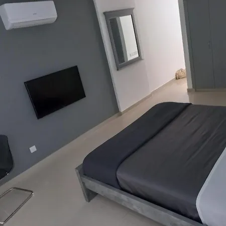 Modern Armonia Court *