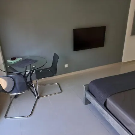 Modern Armonia Court