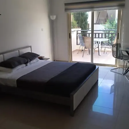 Modern Armonia Court